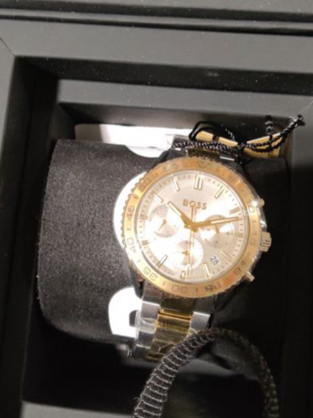 BOSS Runner for Her Women's 38mm Multifunction Stainless Steel watch - Picture 3 of 3